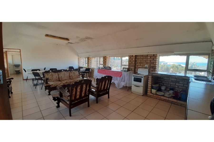 11 Bedroom Property for Sale in Quigney Eastern Cape